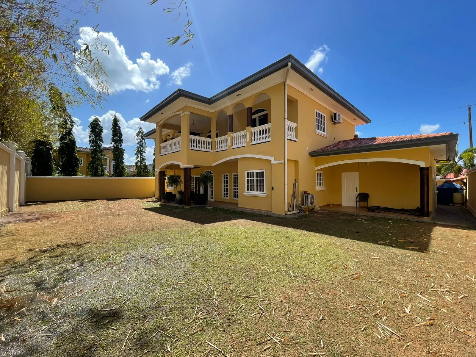 RAINFOREST VILLAS-LOTE 762 m² ESQUINERO - 18