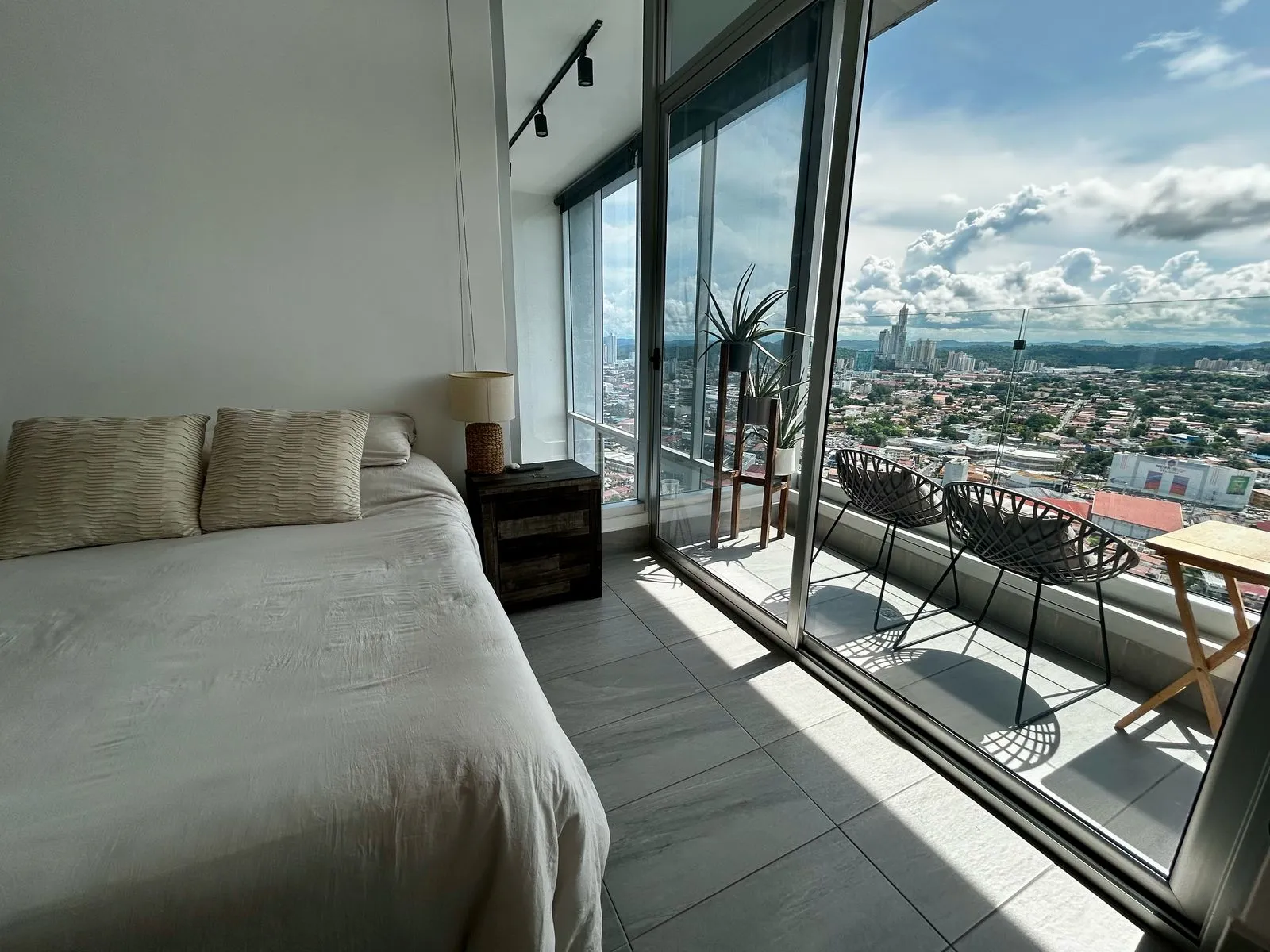 SE ALQUILA LOFT |PH LOMA VISTA | VIA ESPAÑA | AMOBLADO | 2 RECÁMARAS — foto 12